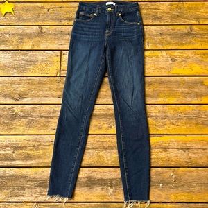 Good American Good Leg jean